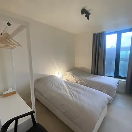 Rozee Apartman *